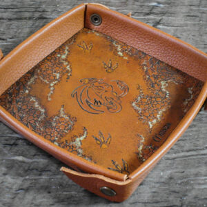 piste tapis dés cuir jdr jeu rôle dice dragon drake wyvern