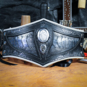 ceinture serre-taille pansière arcaniste cuir mage necromancien dragon
