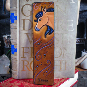 marque-page bookmark cuir lecture livre cheval