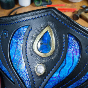 ceinture serre-taille pansière arcaniste cuir mage elfe fée